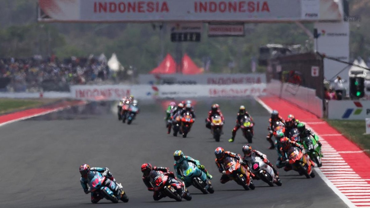MotoGP - Indonesian Grand Prix - Mandalika International Street Circuit, Mandalika, Indonesia - October 11, 2026 CFMOTO Aspar Team's Maximo Quiles, Liqui Moly Dynavolt Intact GP's David Almansa, Leopard Racing's Adrian Fernandez, Red Bull KTM Ajo's A