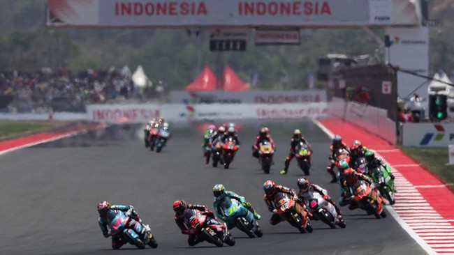MotoGP - Indonesian Grand Prix - Mandalika International Street Circuit, Mandalika, Indonesia - October 11, 2026 CFMOTO Aspar Team's Maximo Quiles, Liqui Moly Dynavolt Intact GP's David Almansa, Leopard Racing's Adrian Fernandez, Red Bull KTM Ajo's A