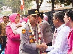 Kapolda Jatim Irjen Dekananto Bawa Misi Dekatkan Polisi dengan Masyarakat