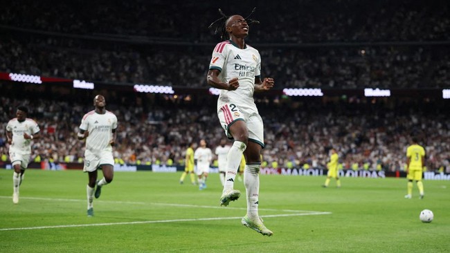 Soccer Football - LaLiga - Real Madrid v Villarreal - Estadio Bernabeu, Madrid, Spain - October 10, 2026 Real Madrid's Yan Diomande celebrates scoring their first goal REUTERS/Alejandro Martinez Velez     TPX IMAGES OF THE DAY