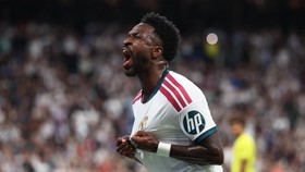 Soccer Football - LaLiga - Real Madrid v Villarreal - Estadio Bernabeu, Madrid, Spain - October 10, 2026 Real Madrid's Vinicius Junior celebrates scoring a goal that was later disallowed REUTERS/Alejandro Martinez Velez