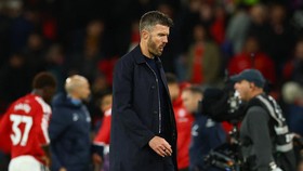 Soccer Football - Premier League - Manchester United v Tottenham Hotspur - Old Trafford, Manchester, Britain - October 10, 2026 Manchester United manager Michael Carrick looks dejected after the match REUTERS/Phil Noble EDITORIAL USE ONLY. NO USE WIT