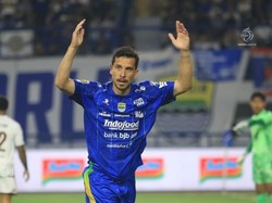 Jadwal Padat Persib, Thom Haye: Kami Hanya Berusaha Tetap Sehat