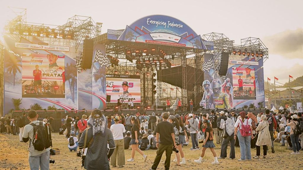 Meriah, Pembalap Pertamina Grand Prix of Indonesia 2026 Sapa Penggemar