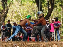 Tradisi Tiban di Trenggalek Bakal Dihelat hingga Hujan Turun