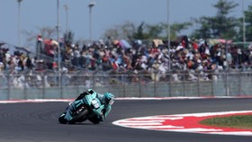 MotoGP - Indonesian Grand Prix - Mandalika International Street Circuit, Mandalika, Indonesia - October 11, 2026 KLINT Racing Team's Xabi Zurutuza in action during the Moto2 race REUTERS/Willy Kurniawan