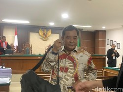 Dicecar JPU, Bahtiar Baharuddin Bantah Arahkan Proyek Bibit Nanas