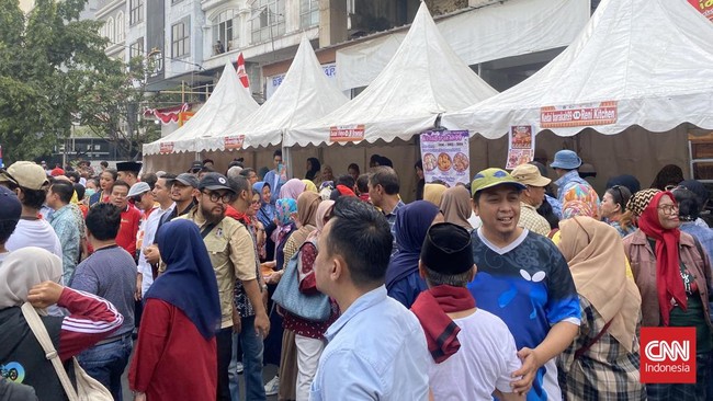 Finalis Benyamin S Award (BSA) dari Kelurahan Kebon Sirih, Jakarta Pusat, hidupkan kembali nuansa Jakarta era 1980-an dalam Festival Jalan Jaksa.