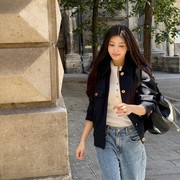 Get The Look: Inspirasi Gaya Casual Chic ala Wonhee ILLIT