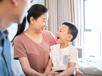 Cara Mengajarkan Anak Laki-laki Menghargai Batasan Tubuh sejak Kecil Menurut Pakar