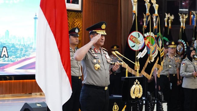 Kapolri Jenderal  Suyudi Ario Seto resmi melantik Kakorlantas Polri dan tiga Kapolda baru, pada Senin (12/10/2026) hari ini.