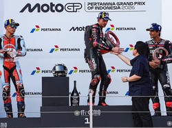 Momen Erick Thohir Serahkan Trofi MotoGP Mandalika Disorot Media Italia