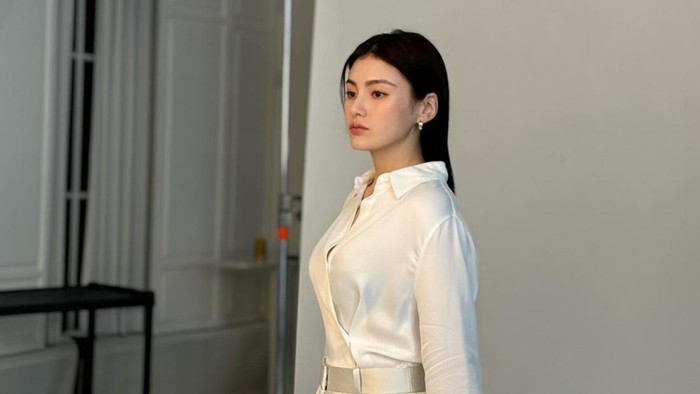 Bikin Fans Heboh, Kim Yong Ji Resmi Menikah dengan Pasangan Non-Selebriti!