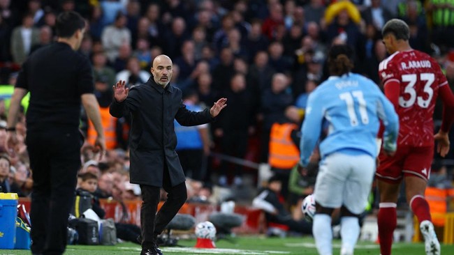 Soccer Football - Premier League - Liverpool v Manchester City - Anfield, Liverpool, Britain - October 11, 2026 Manchester City manager Enzo Maresca REUTERS/Phil Noble EDITORIAL USE ONLY. NO USE WITH UNAUTHORIZED AUDIO, VIDEO, DATA, FIXTURE LISTS, CL