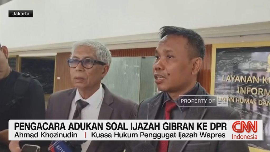 VIDEO: Pengacara Adukan Soal Ijazah Gibran ke DPR