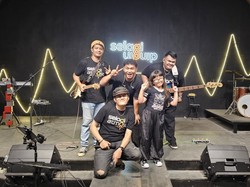 Drummer Cillik Shelyn Adlyani Makin Pede Jamming Bareng Band Lokal