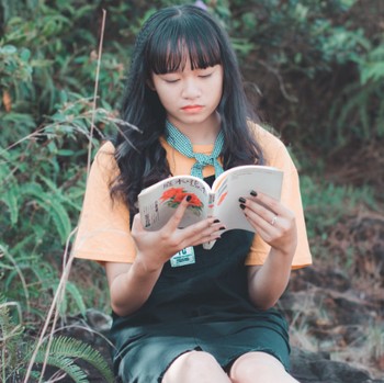 4 Alasan Membaca Buku Fiksi Baik untuk Kesehatan Mental
