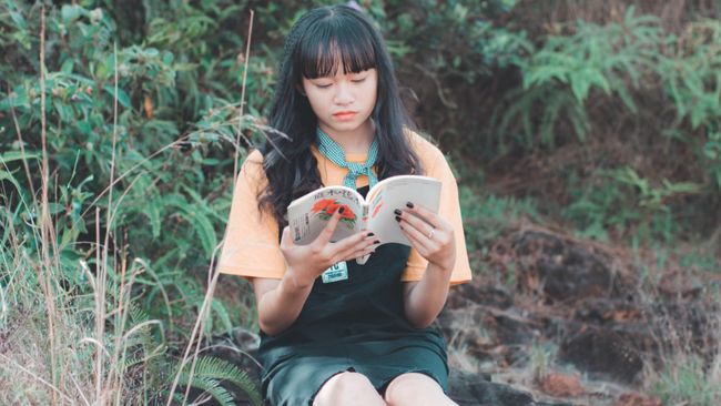 4 Alasan Membaca Buku Fiksi Baik untuk Kesehatan Mental