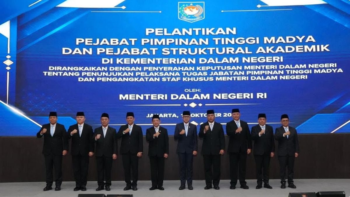 Lantik Pejabat Kemendagri, Tito Tekankan Loyalitas Hingga Integritas
