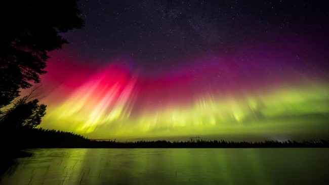 Aurora Borealis, also known as the Northern Lights, illuminates the sky over Rovaniemi, Finland October 10, 2026. Alexander Kuznetsov/Handout via REUTERS