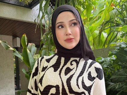 Potret Miskah Shafa Nikmati Masa Kehamilan Kedua, Tampil Menawan Jelang Trimester 3