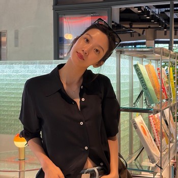 Kenalan dengan 'Hyunbaek Core', Gaya Fashion yang Lagi Viral di Korea