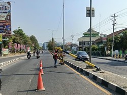 Viral Portal Roboh di Ring Road Sleman, Ternyata Belum Waktunya Dipasang