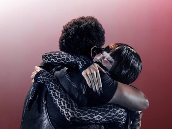 Rilis digital single kolaborasi dengan The Weeknd dan Lily-Rose Depp berjudul &lsquo;One Of The Girls&rsquo; sebagai bagian dari soundtrack HBO Original Series, &lsquo;The Idol Episode 4&rsquo;, keduanya membawakan lagu itu secara langsung. / Foto: instagram.com/jennierubyjane
