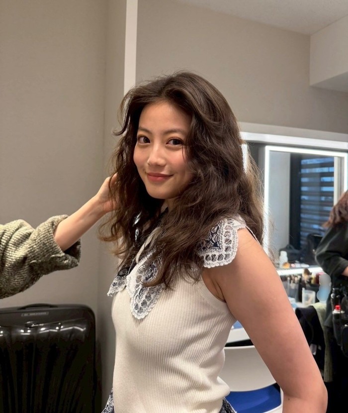 Selain sejumlah drama dan film, Mio Imada juga beberapa kali menjadi model dalam berbagai video musik Jepang./ Foto: instagram.com/imada_mio