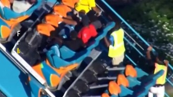 thumbnail video insiden roller coaster
