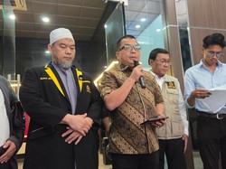 Denny Indrayana dkk Adukan KPU ke DKPP soal Pasal Syarat Pendidikan Gibran