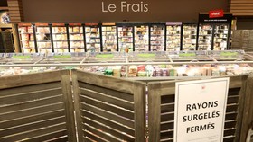 Serangan siber menyebabkan makanan rusak, produk beku mencair, hingga kebakaran di sejumlah supermarket Prancis.