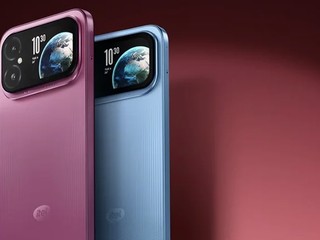 Apa Fungsi Layar Belakang di HP? Ini 4 Kegunaannya Sehari-hari
