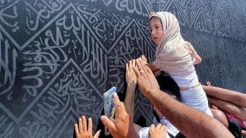 Jemaah Umrah Dibayangi Serangan Rudal Houthi