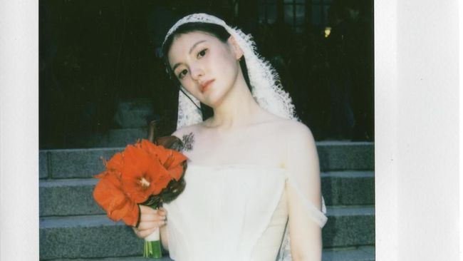 Intimate dan Sakral, Intip Potret Pernikahan Aktris Korea Kim Yong Ji