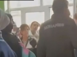 Ini Alasan Azerbaijan Larang Siswa hingga Guru Pakai Hijab di Sekolah
