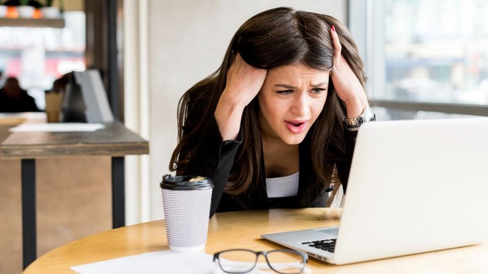 7 Cara Mengenali Rekan Kerja dengan Kecerdasan Emosional Rendah