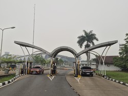 Mulai 15 Oktober, Tarif Parkir Mobil di Bandara Supadio Pontianak Naik