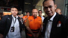 KPK Geledah 8 Lokasi Terkait Kasus di BNPB, Sita Uang hingga Mobil