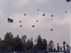 Viral Puluhan Tenda Terbang Disapu Angin di Gunung Sumbing