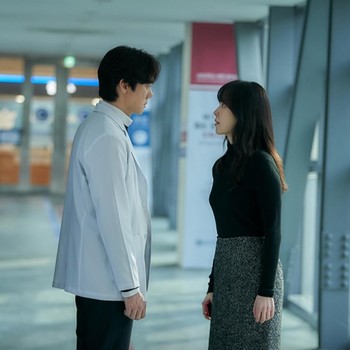Yoo Yeon Seok dan Seo Hyun Jin Berselisih Usai Kencan Pertama di The Perfect Lie