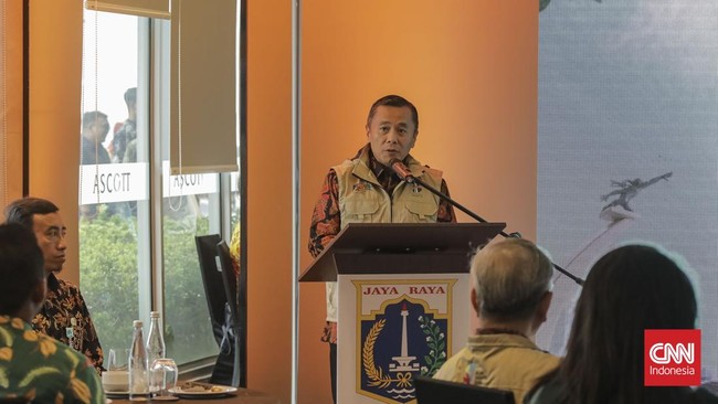 Sepuluh lurah finalis Benyamin S Award mengikuti babak penilaian presentasi di Jakarta Pusat, Kamis (15/10). (CNN Indonesia/Adhi Wicaksono)
