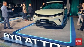 BYD Atto 2 dipajang di lokasi peluncuran Flash Charging dan dua model baru Danza yang memakai baterai Blade generasi kedua, Jakarta, Rabu (14/10/2026).