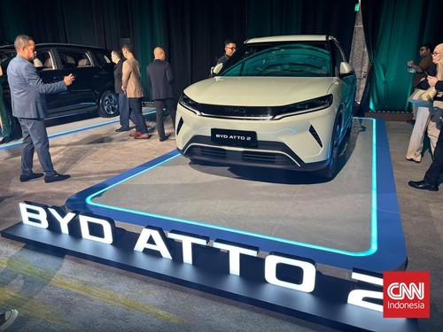 BYD Atto 2 dipajang di lokasi peluncuran Flash Charging dan dua model baru Danza yang memakai baterai Blade generasi kedua, Jakarta, Rabu (14/10/2026).