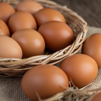 3 Dampak Makan Telur Mentah bagi Kesehatan Tubuh