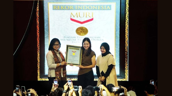 Ella Skin Clinic genap usia 18 tahun, berhasil cetak Rekor MURI, perpanjang jangkauan layanan kesehatan kulit, dan sukses gelar turnamen padel meriah.