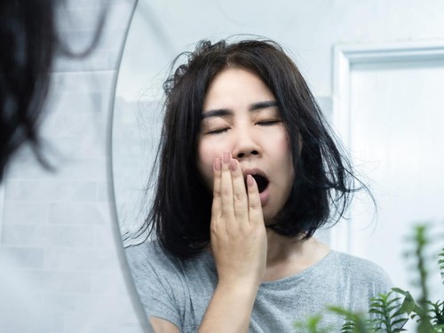 Sebagian gen Z di media sosial tengah tertarik dengan tren pheromone-maxxing atau pilihan untuk tidak mandi demi menonjolkan aroma alami tubuh.
