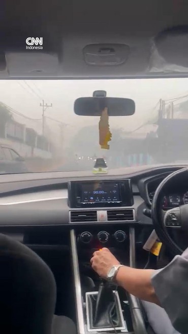 Kabut Asap Palembang Makin Parah, Jarak Pandang Makin Tertutup