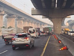 Lalin di Tol Bekasi Arah Jakarta Macet Imbas Proyek Perbaikan Jalan