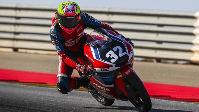 M Kiandra Ramadhipa mengincar posisi tiga besar klasemen akhir Moto3 Junior 2026.